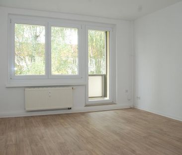 Im Grünen gelegene 3-Raum-Wohnung mit Balkon - Photo 1