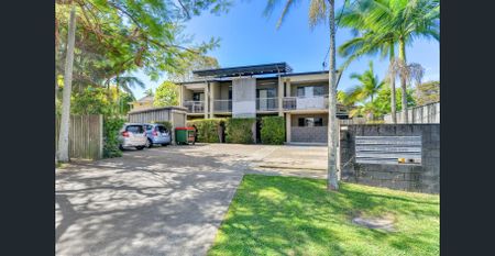 RENOVATED STUDIO IN THE HEART OF NUNDAH ( Single living only) - Photo 2