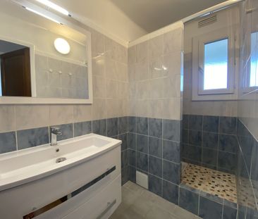 Location Appartement 3 pièces 72m² TOULON 83000 - Photo 6