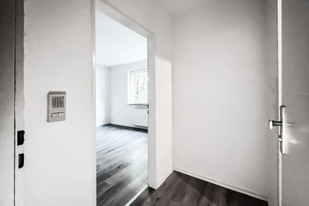 1 Zimmer – renoviert – ruhige Lage - Photo 2