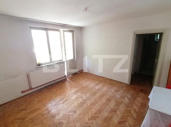 Apartament de 2 camere, 47 mp, centrala termica, zona Calea Severin - Photo 1