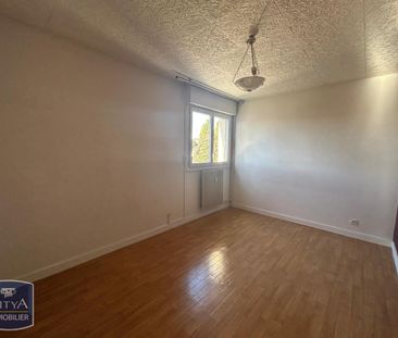 Location Appartement 4 pièces 86m² CARPENTRAS 84200 - Photo 6