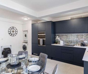 Garden City, Edgware, Middlesex, HA8 - Photo 5