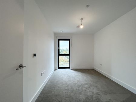 2 Bedroom Apartment To Let - Photo 4