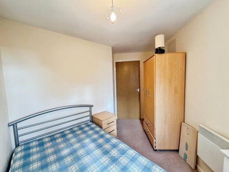 2 bedroom flat to rent - Photo 4