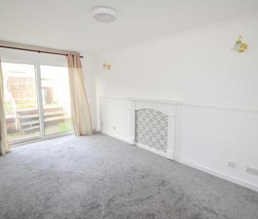 3 bedroom terraced house to rent - Photo 2