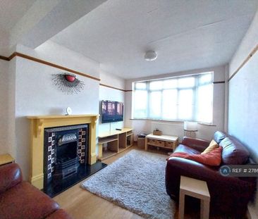 4 bedroom semi-detached house to rent - Photo 1