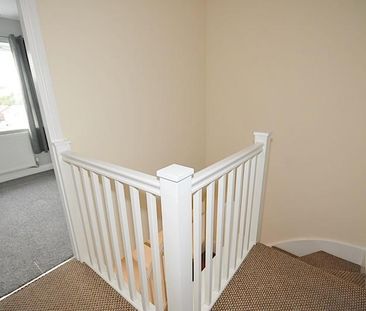 2 bedroom terraced house to rent - Photo 4