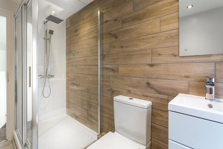 6 bedroom end of terrace house to rent - Photo 4