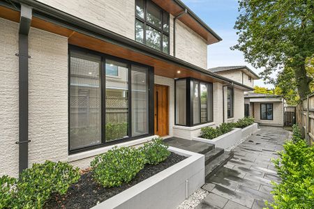2/48 Rowland Street, Kew VIC 3101 - Photo 2