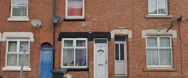 2 Bed Terraced House, Leicester, LE2 - Photo 1