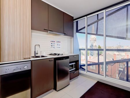 Studio Deluxe with air con - Photo 3