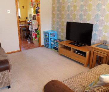 2 bedroom semi-detached house to rent - Photo 1