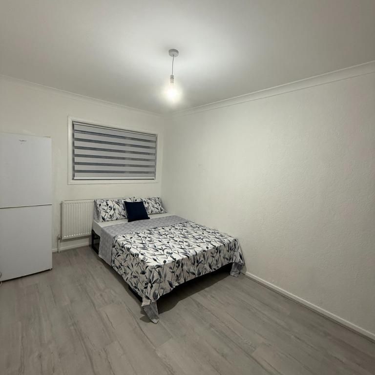 4 bedroom house share to rent - Photo 1