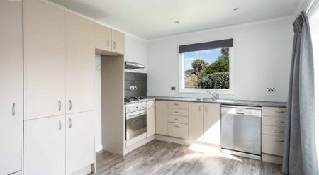 Saint Clair Home - Photo 4