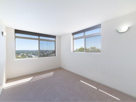 Bright, Light and Views Galore! - Photo 4