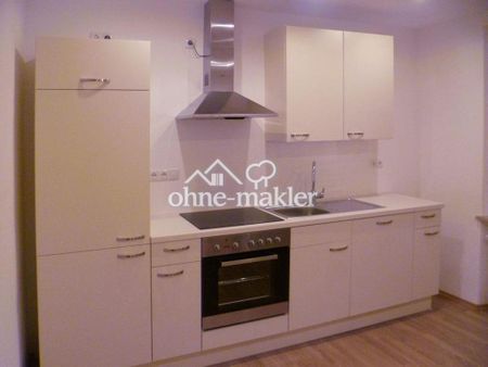 Schöne renovierte 2-Zi-Altbauwohnung und EBK in Bogen Zentrum - Photo 2