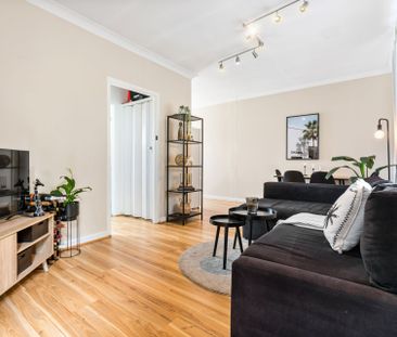 1 bedroom unit in brilliant location - Photo 3