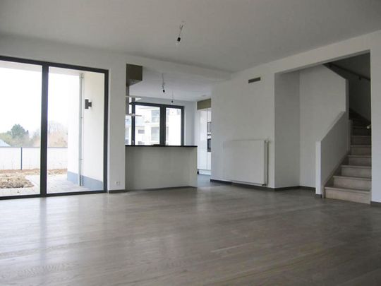 Exceptional apartment - for rent - Photo 1