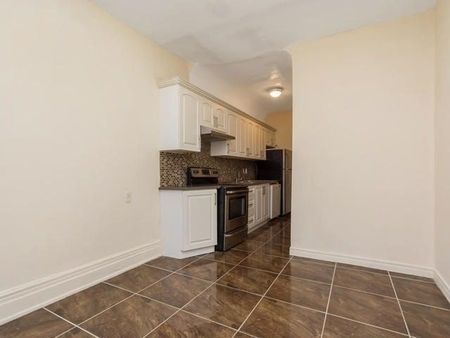For Lease - 2011 Dundas Street Unit# Main#1, Toronto, Ontario - Photo 2