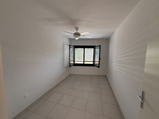 Location Appartement 3 pièces 68m² ST DENIS 97490 - Photo 1