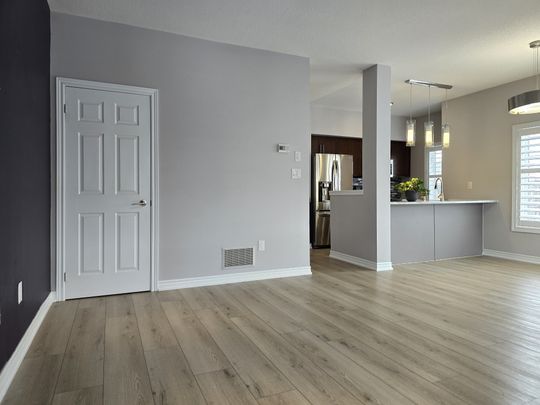 For Lease - 1401 Plains Road Unit# 96, Burlington, Ontario - Photo 1