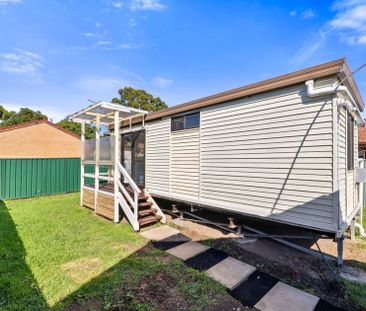 1 X Bedroom Granny Flat - Electricity and Water Included - Photo 4