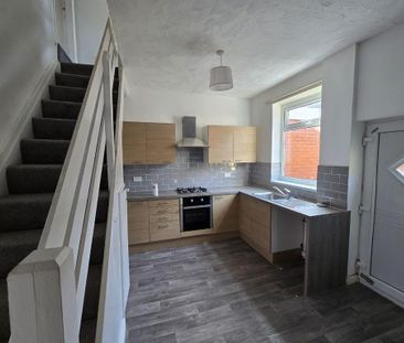 2 bedroom terraced house to rent - Photo 6