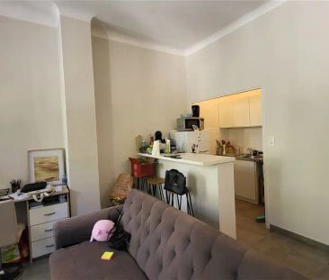 Location appartement 1 pièce - 33m² à Salon (13300) - Photo 2