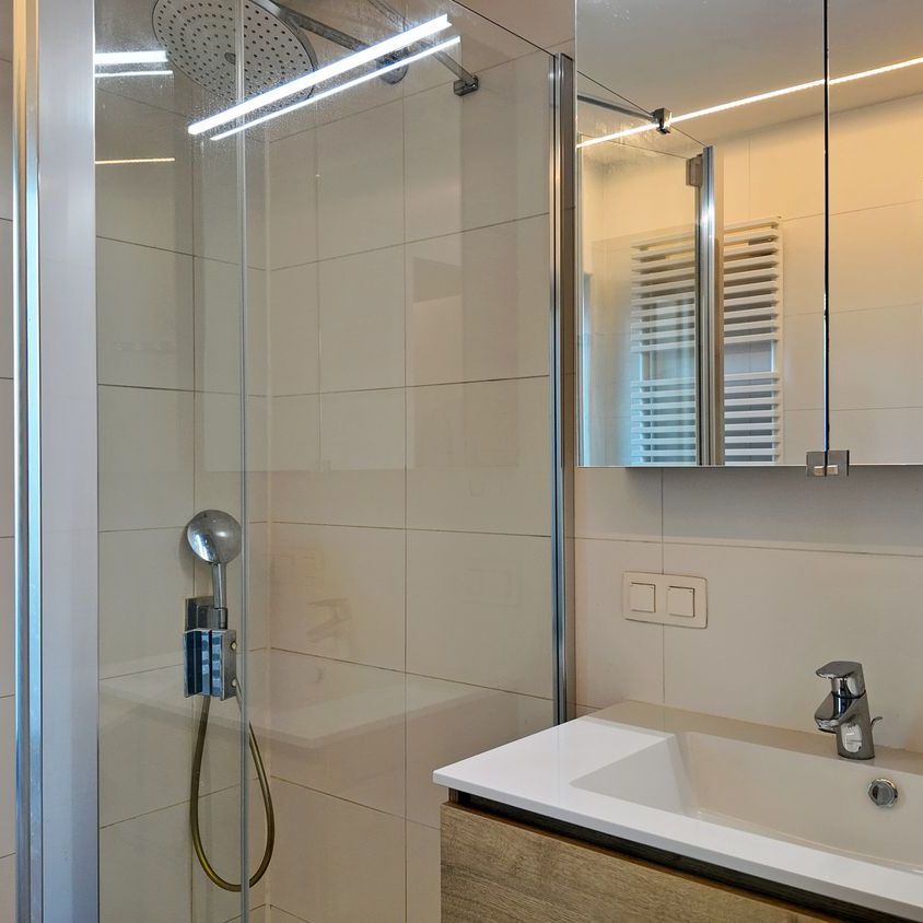 Rustig gelegen vrijstaande gezinswoning met ruime tuin in Eeklo! - Foto 1