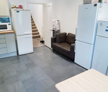 Room in a Shared House, Cricklewood Broadway, NW2 - Photo 4