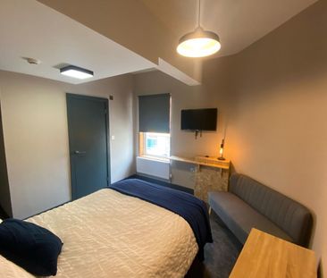 House Share - Photo 1