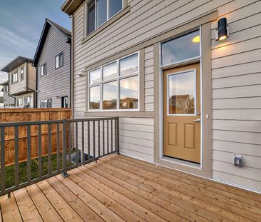 1070 Mahogany Blvd SE, Calgary - Photo 2