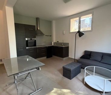 Location Maison 3 pièces 55m² NICE 06200 - Photo 2