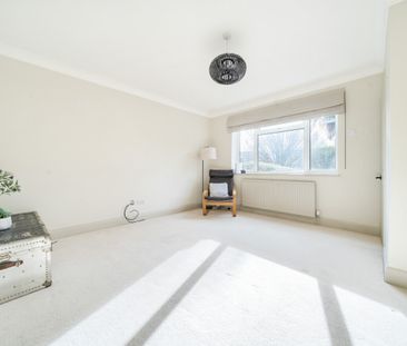 2 bedroom semi-detached house to rent - Photo 2