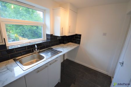 Malam Close, Tile Hill, Coventry, West Midlands, CV4 9DQ - Photo 4