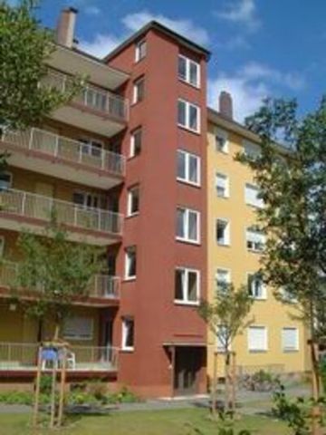 Schöne lichtdurchflutete 3-Zimmer-Wohnung mit Balkon - Photo 3