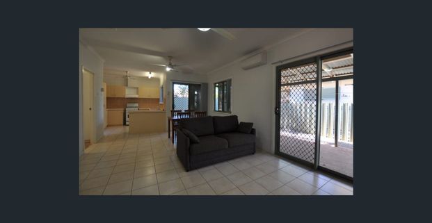 MOVE STRAIGHT IN! - Renovated 1x1 + Extras - Photo 1