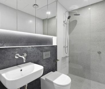 106/26 Whistler Street, - Photo 4