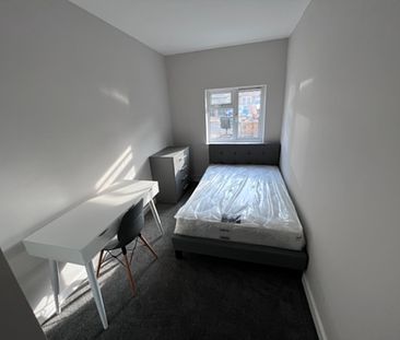 2 Bed Student Accommodation - Photo 4