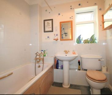 Room in a Shared House, Fernhill Street, E16 - Photo 2