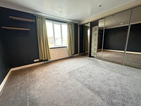 4 bedroom detached house to rent - Photo 3