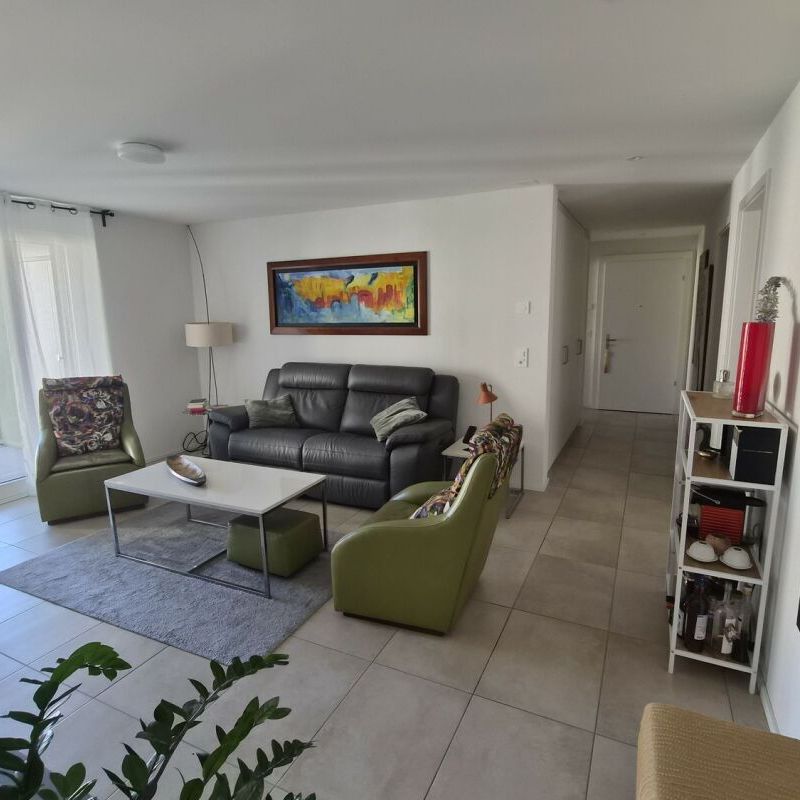 Appartement 4.5 pièces récent à CHF 2'305.-/mois charges comprises - Photo 1