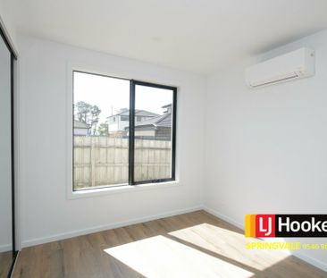 BRAND NEW TOWNHOUSE - Photo 5