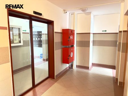 Pronájem bytu 2+kk v osobním vlastnictví 40 m², Kladno - Photo 2