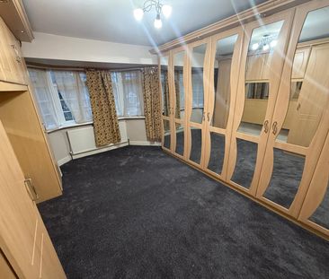 Clare Road, Staines-upon-Thames - Photo 5