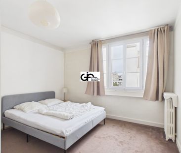 Location Appartement 2 pièces 47m² PARIS 16ème - Photo 2