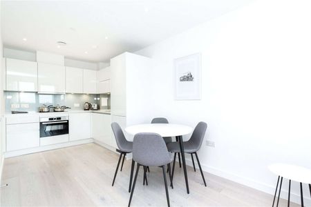 Excellent one bedroom apartment at City North. - Photo 2