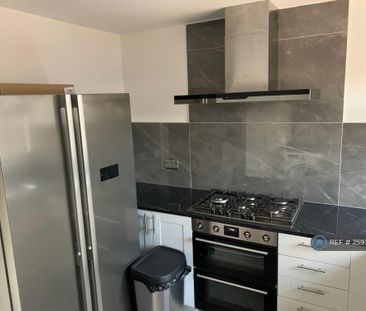 1 bedroom in a house share to rent - Photo 5