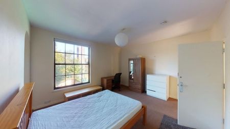 4 bedroom house to rent - Photo 2